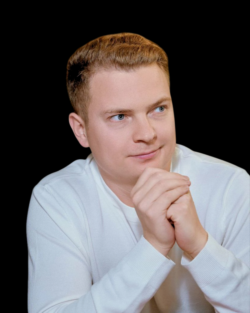 Юрий Овчаров